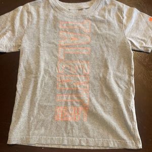 Under Armour boys t shirt